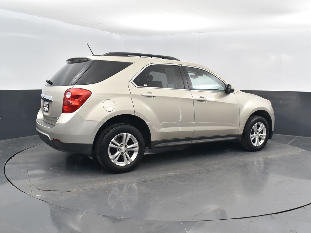 2015 Chevrolet Equinox photo 2
