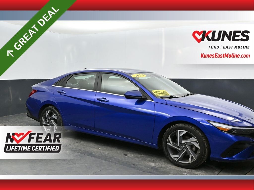 Used 2025 Hyundai Elantra SEL Convenience Sedan
