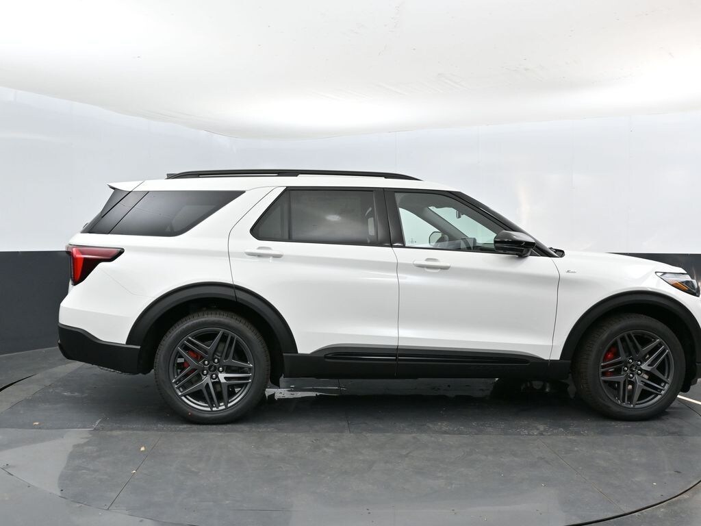 New 2026 Ford Explorer ST-Line SUV
