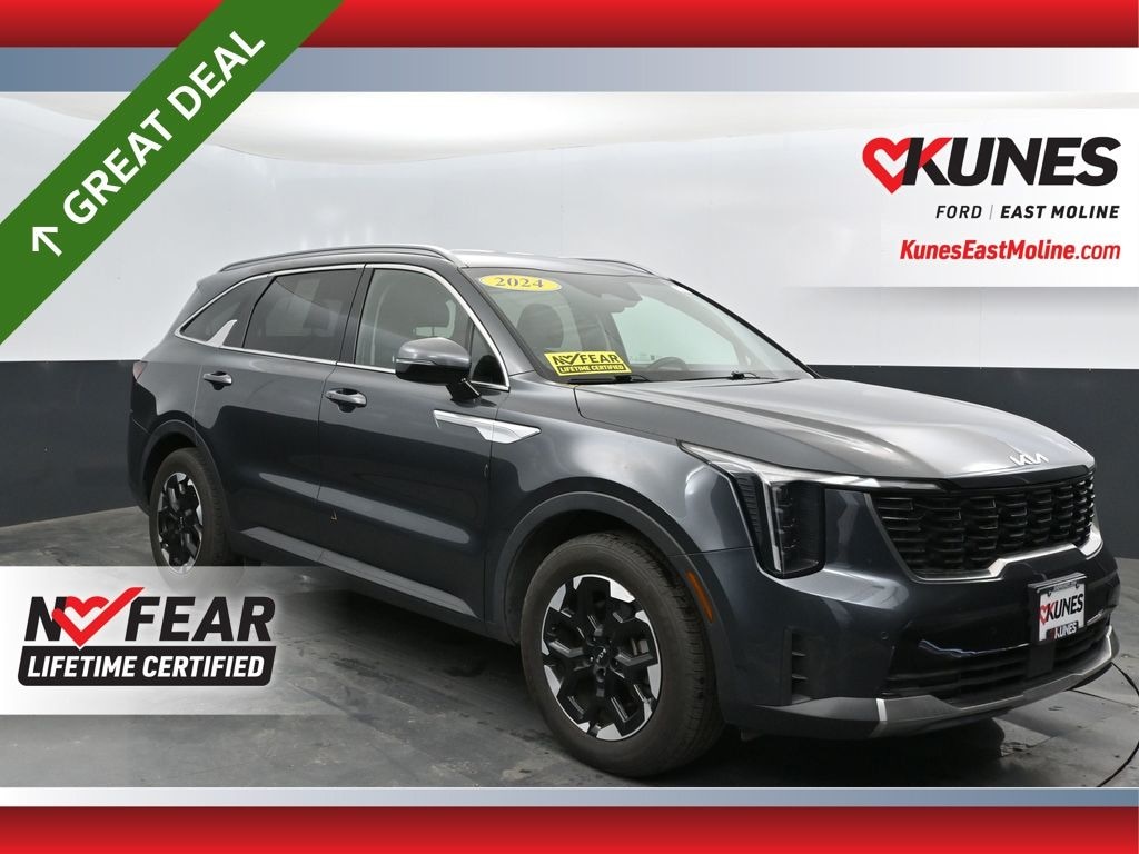 Used 2024 Kia Sorento S SUV