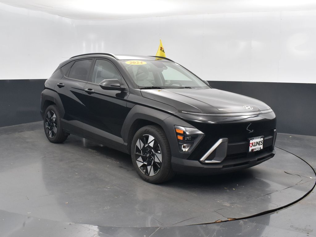2024 Hyundai Kona SEL photo 4