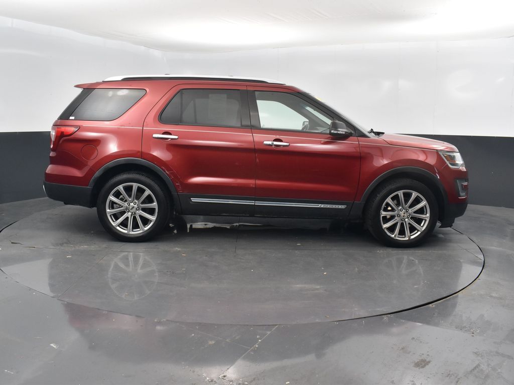 2016 Ford Explorer Limited photo 2
