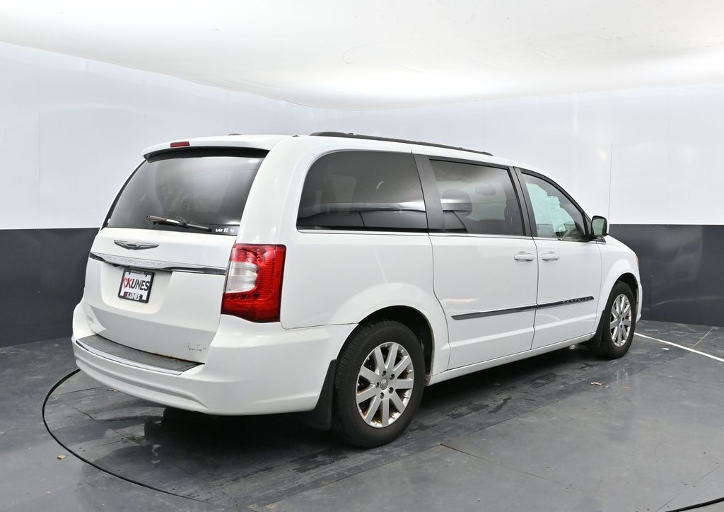 Used 2014 Chrysler Town & Country Touring Van