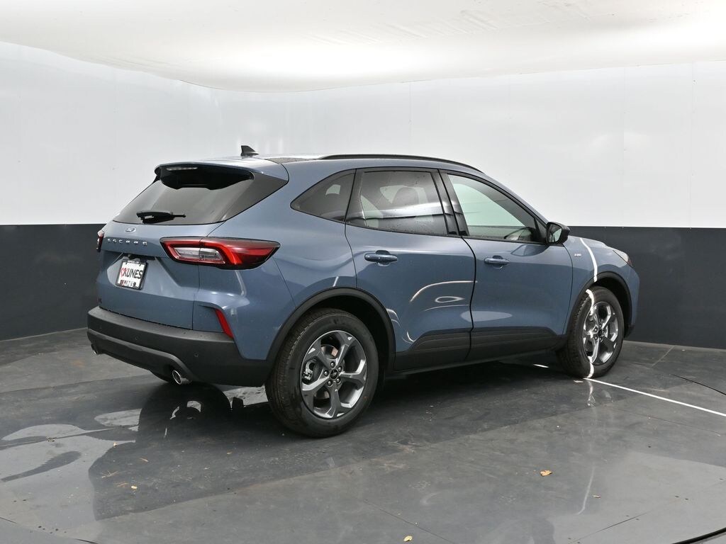 New 2026 Ford Escape ST-Line SUV