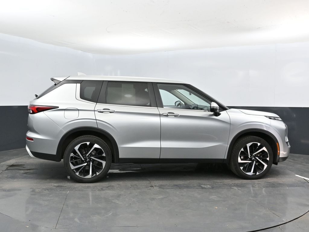Used 2024 Mitsubishi Outlander SUV