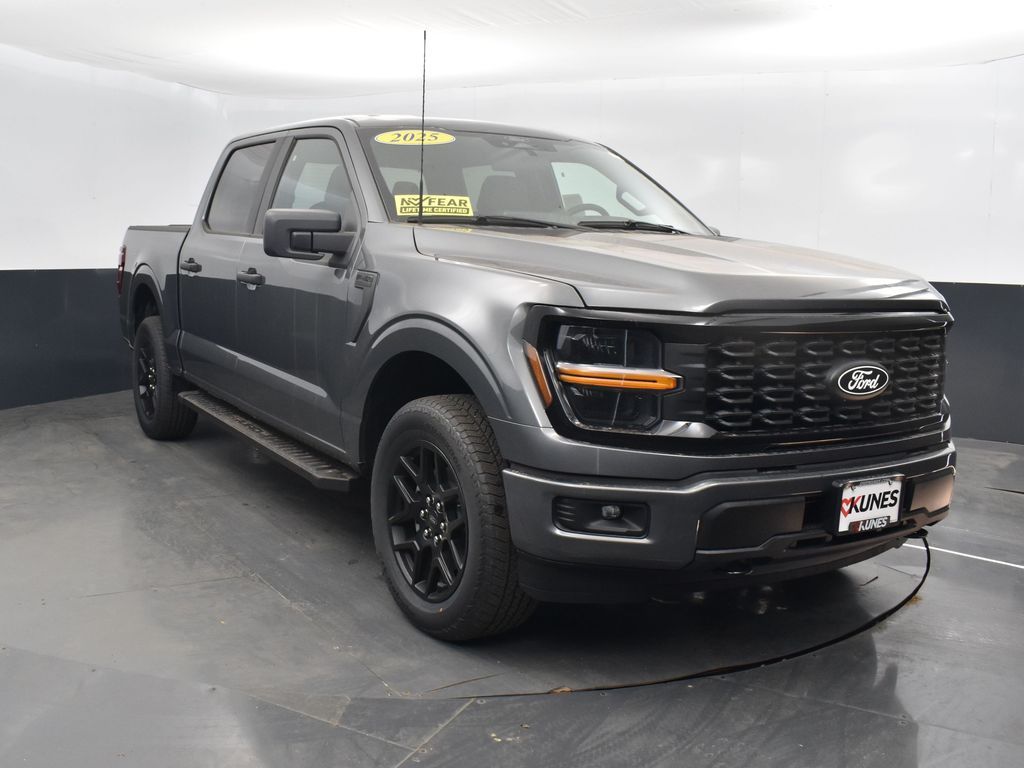 2025 Ford F-150 STX photo 4