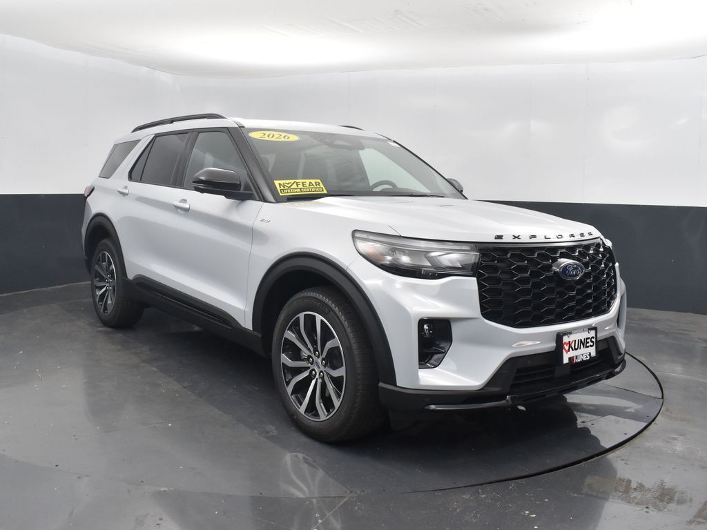 2026 Ford Explorer ST-Line photo 4