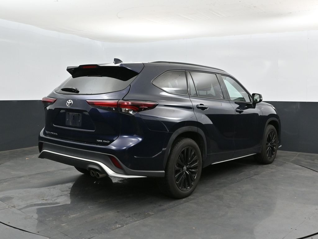 Used 2025 Toyota Highlander XSE SUV
