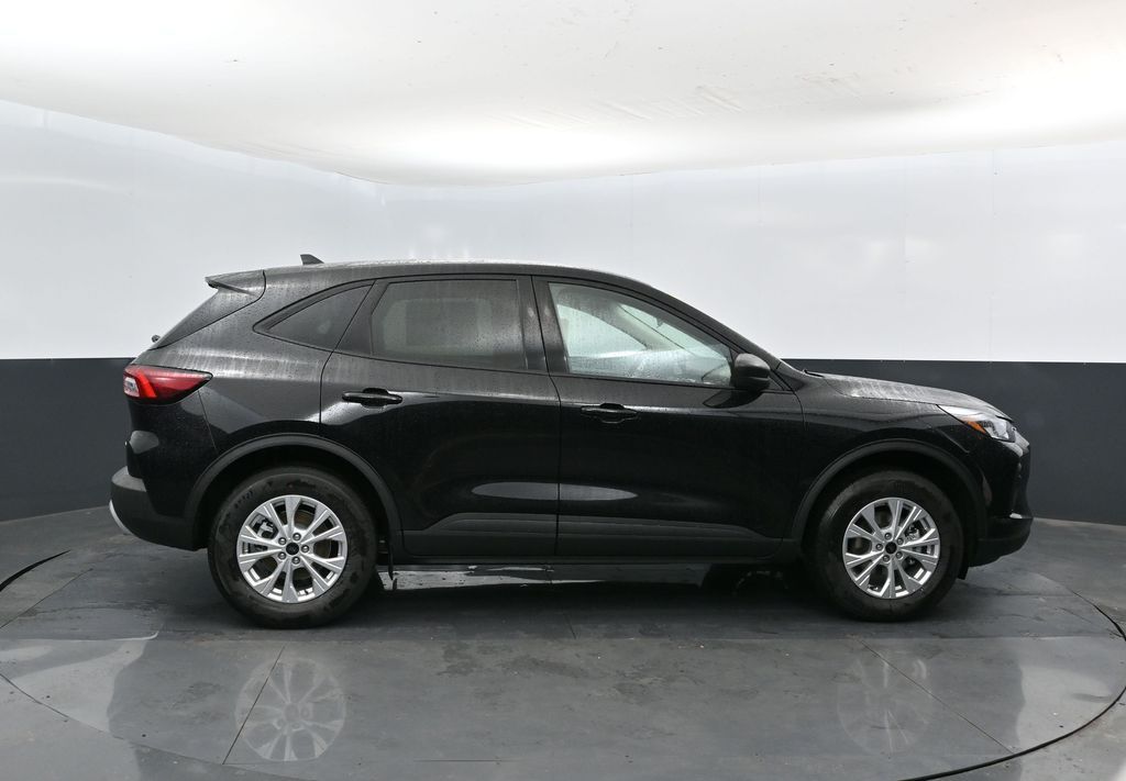 2025 Ford Escape Active photo 2