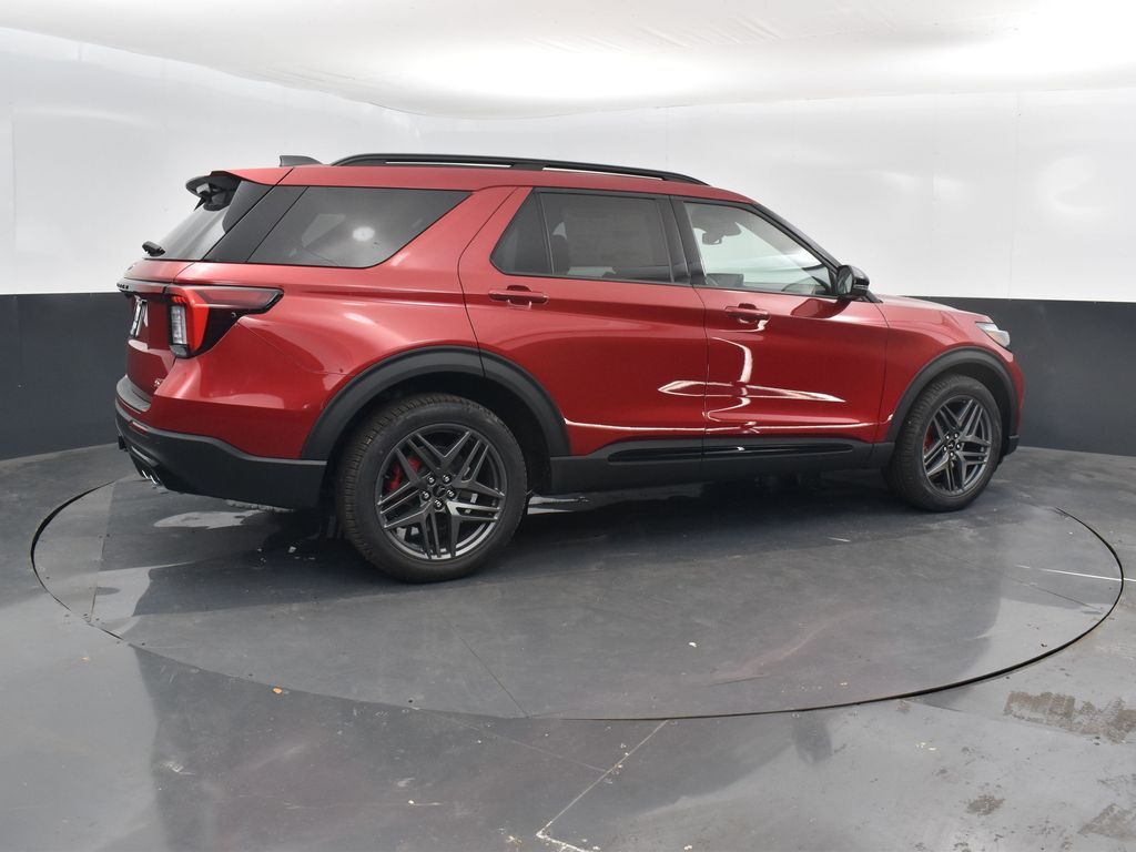 2026 Ford Explorer ST photo 2