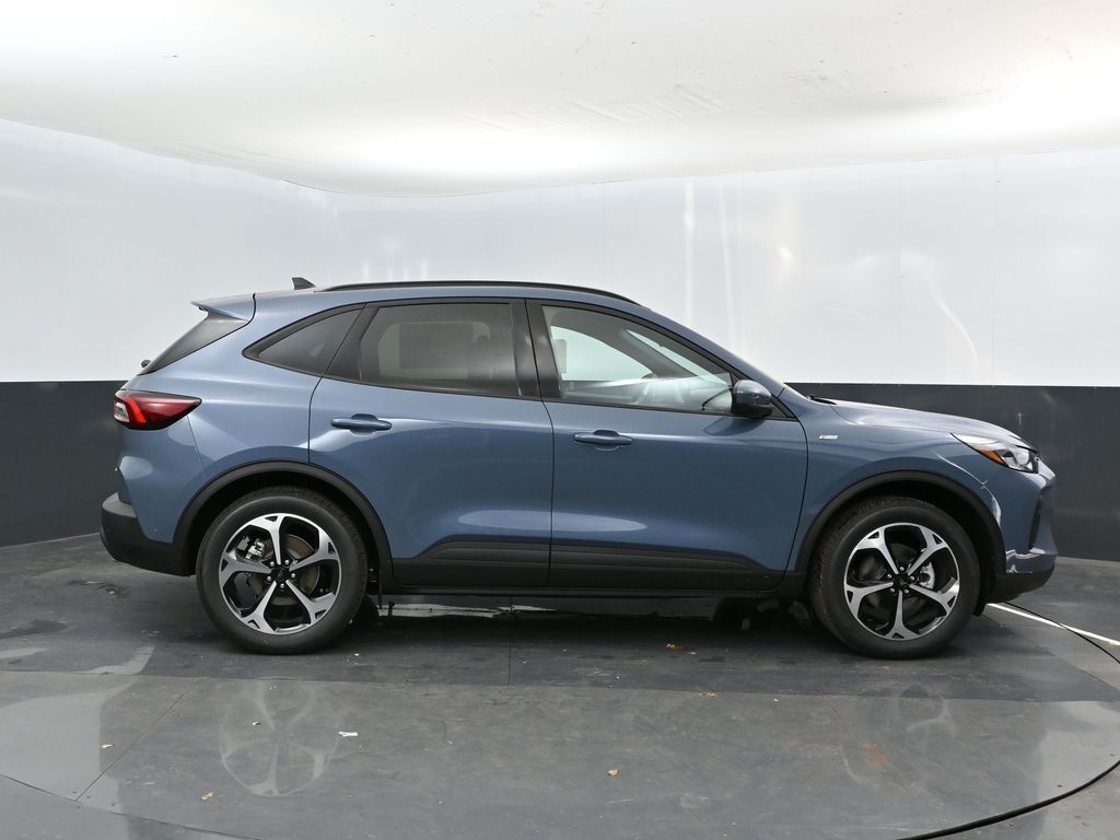 2025 Ford Escape Hybrid ST-Line Select photo 3