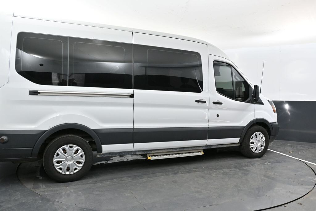 Used 2017 Ford Transit-350 XL Wagon Medium Roof Wagon