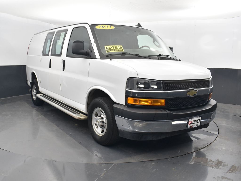 2023 Chevrolet Express 2500 Work Cargo Van photo 3