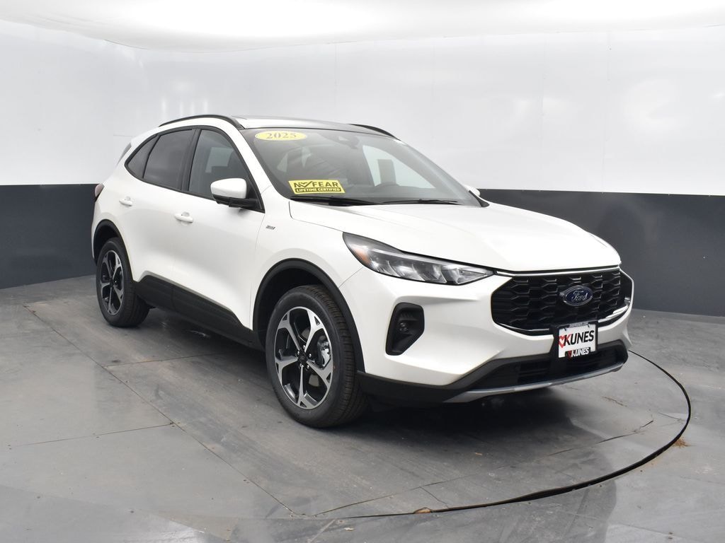 New 2025 Ford Escape ST-Line Select SUV