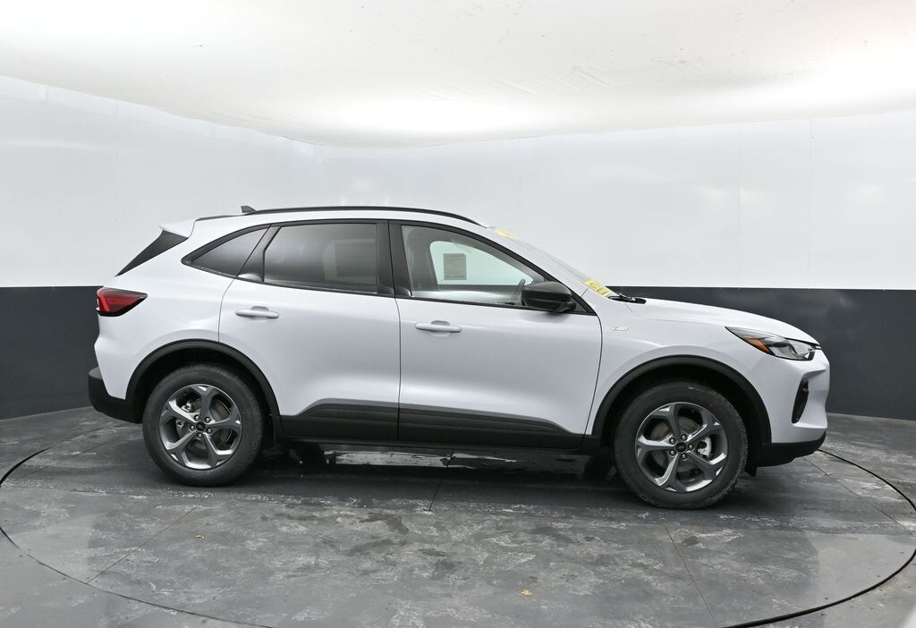 New 2026 Ford Escape ST-Line SUV