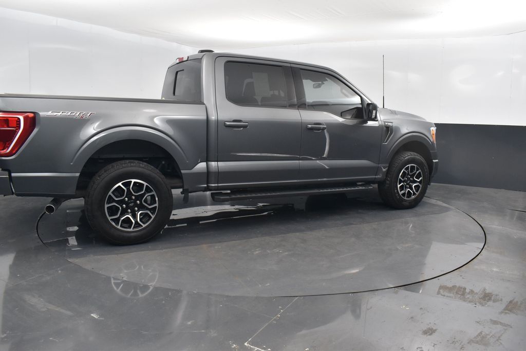 2023 Ford F-150 XLT photo 2