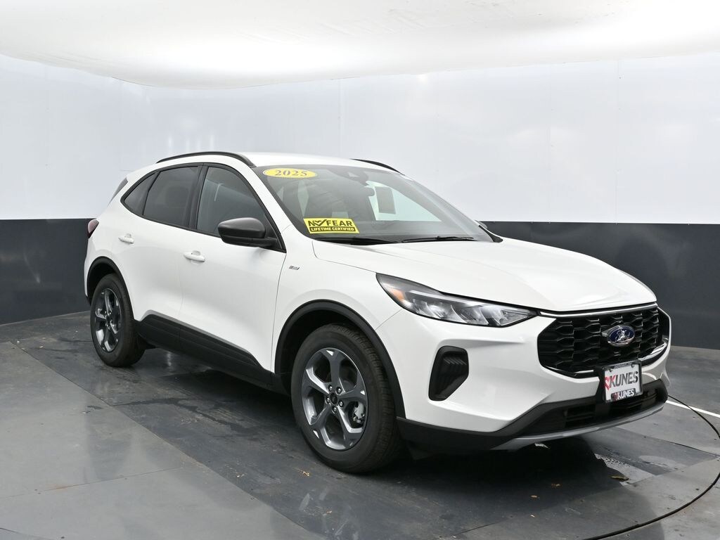 New 2025 Ford Escape ST-Line SUV