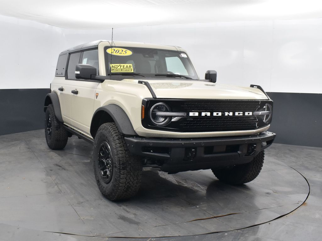 2025 Ford Bronco Badlands photo 4