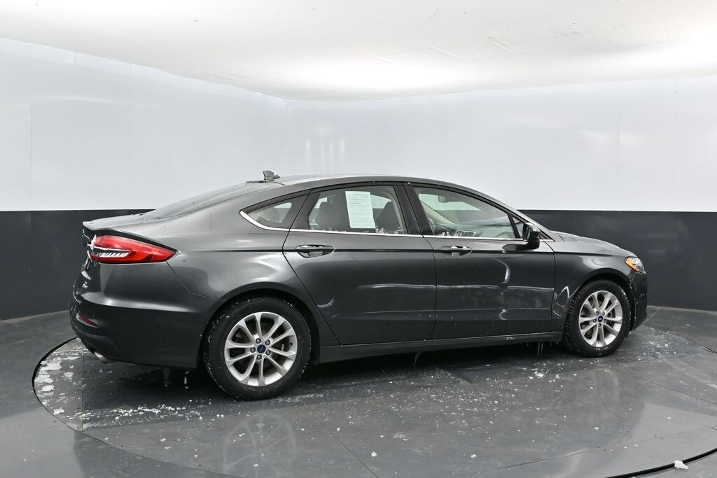 Used 2020 Ford Fusion SE Sedan