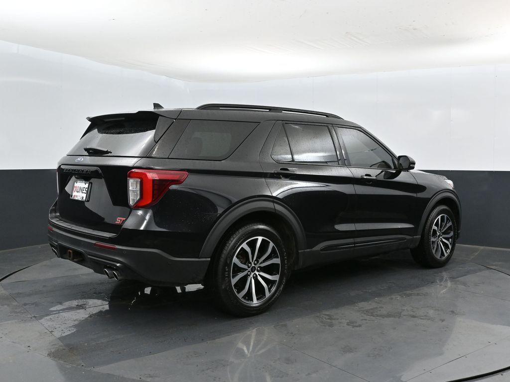 2020 Ford Explorer ST photo 2