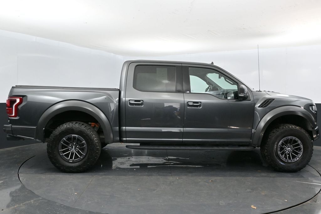 2020 Ford F-150 Raptor photo 2