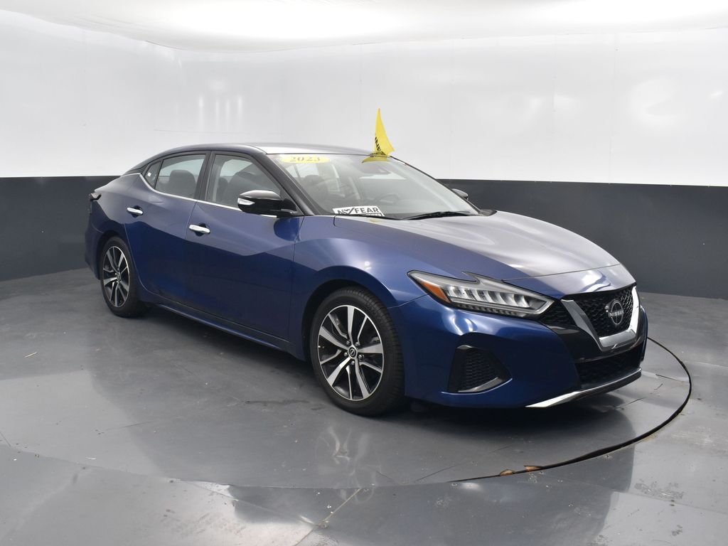 2023 Nissan Maxima SV photo 4