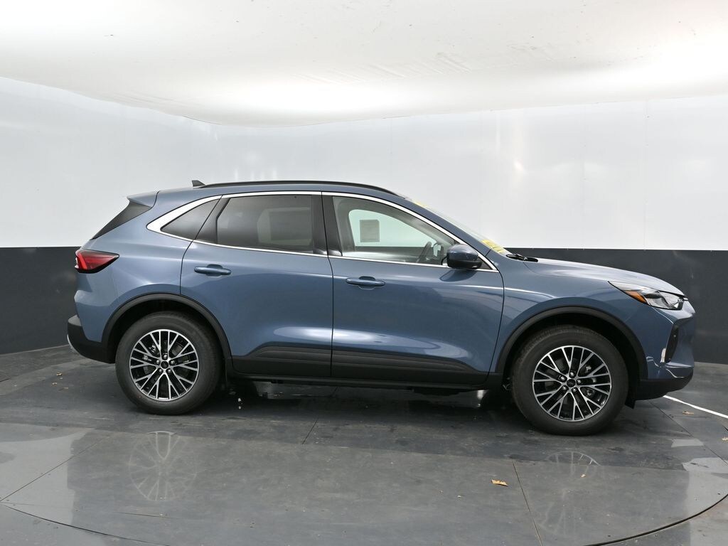 New 2026 Ford Escape Base SUV