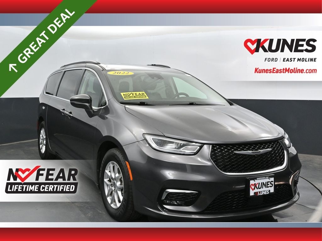Used 2022 Chrysler Pacifica Touring L Van Passenger Van