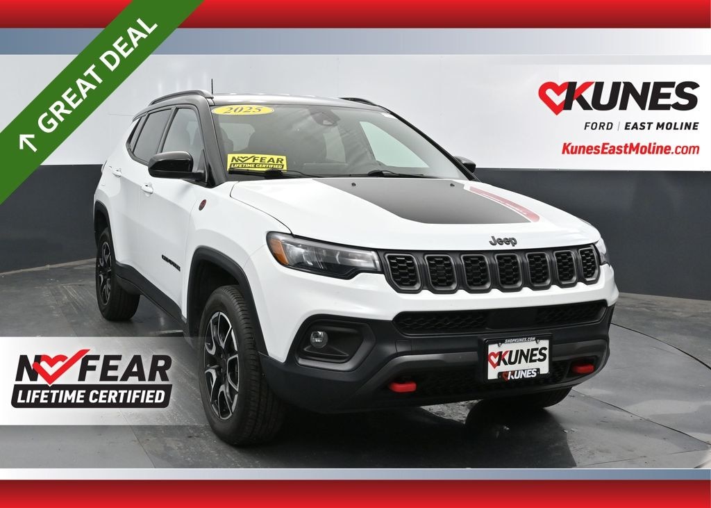 Used 2025 Jeep Compass Trailhawk SUV