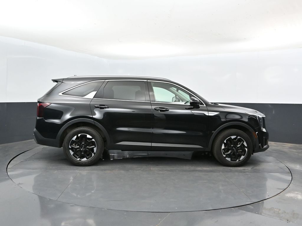 Used 2024 Kia Sorento S SUV