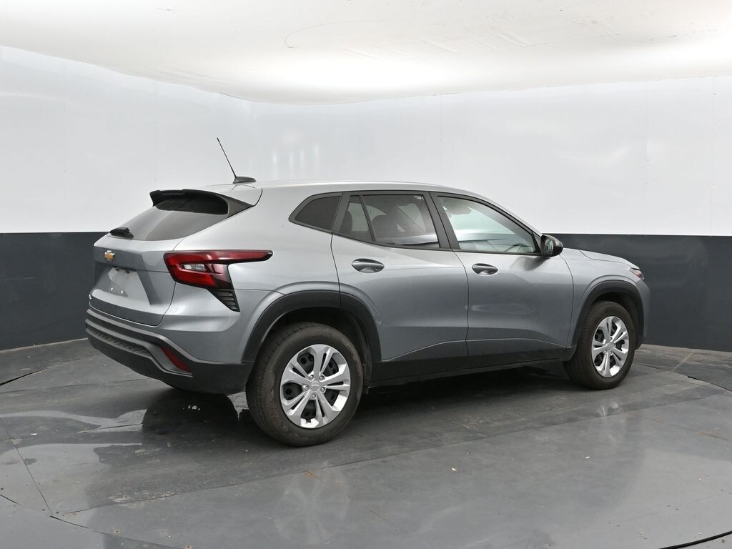 Used 2024 Chevrolet Trax LS SUV