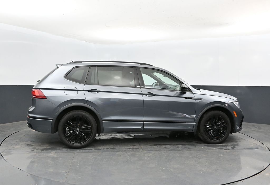 Used 2022 Volkswagen Tiguan 2.0T SE R-Line Black SUV