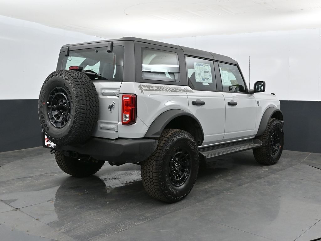 New 2026 Ford Bronco Base SUV