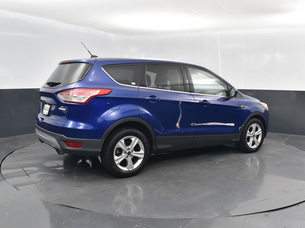 2016 Ford Escape SE photo 2