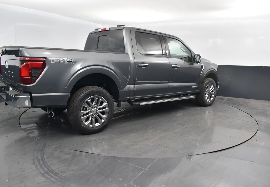 2025 Ford F-150 XLT photo 2