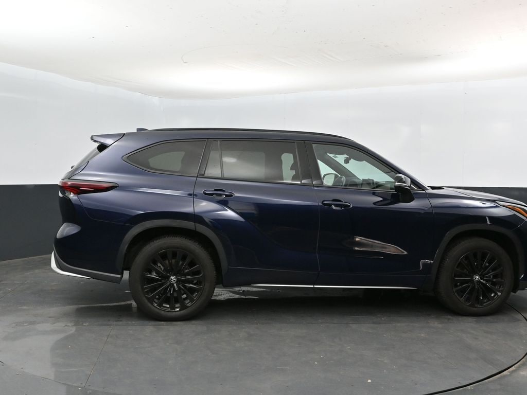 Used 2025 Toyota Highlander XSE SUV