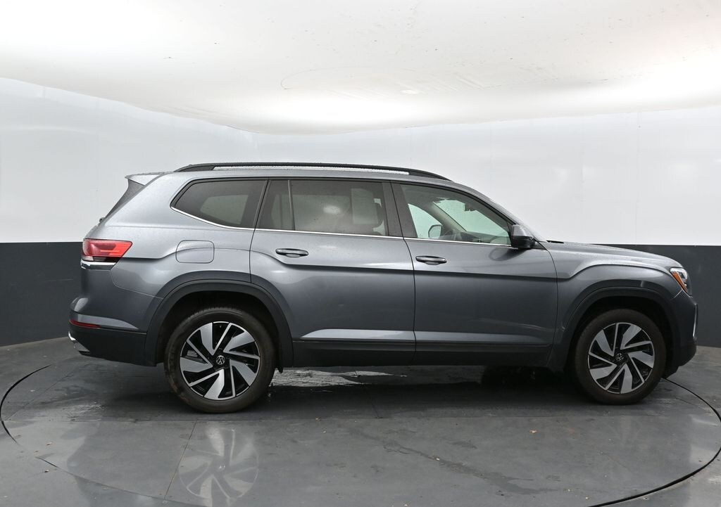Used 2025 Volkswagen Atlas 2.0T SE w/Technology SUV
