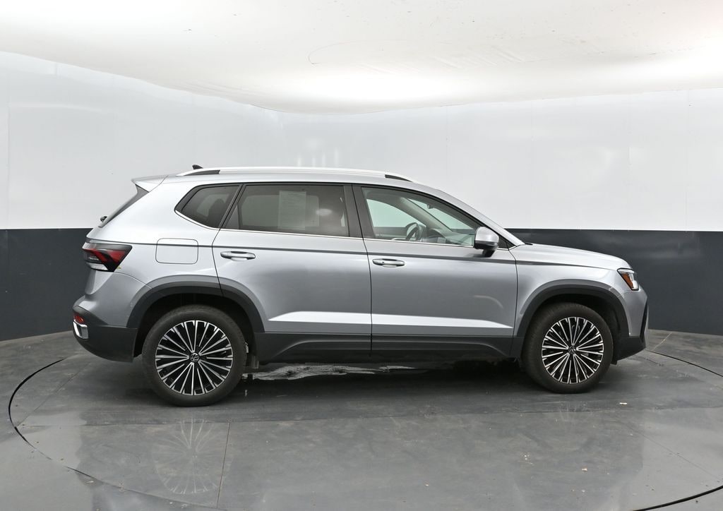 Used 2025 Volkswagen Taos 1.5T SE SUV