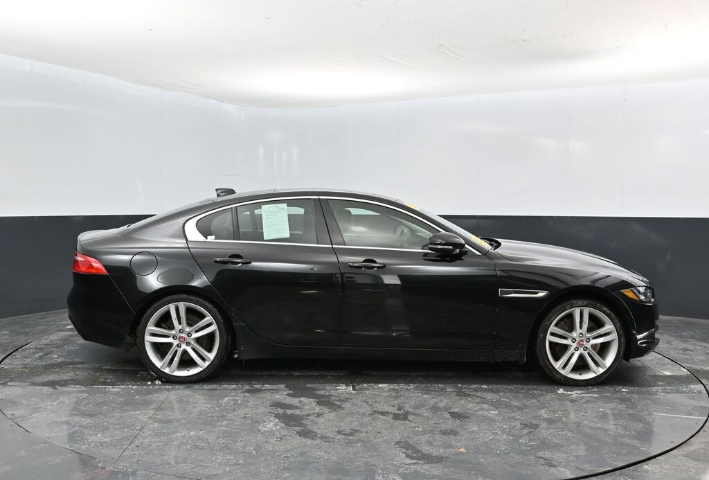 Used 2017 Jaguar XE 35t Prestige Sedan