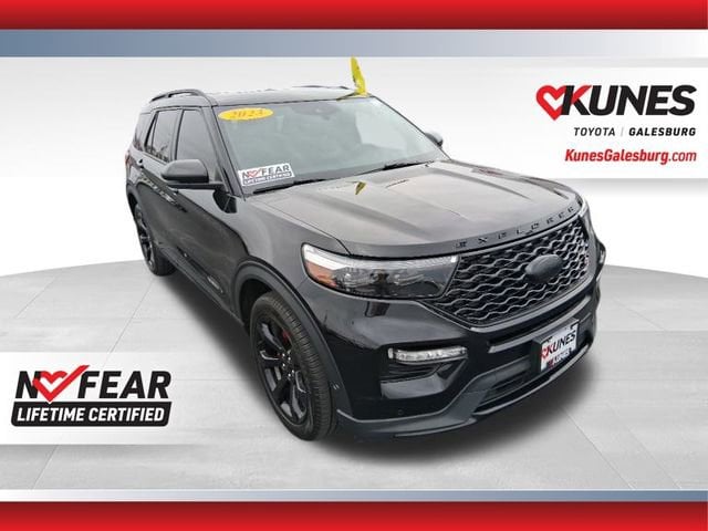 2023 Ford Explorer ST's photo