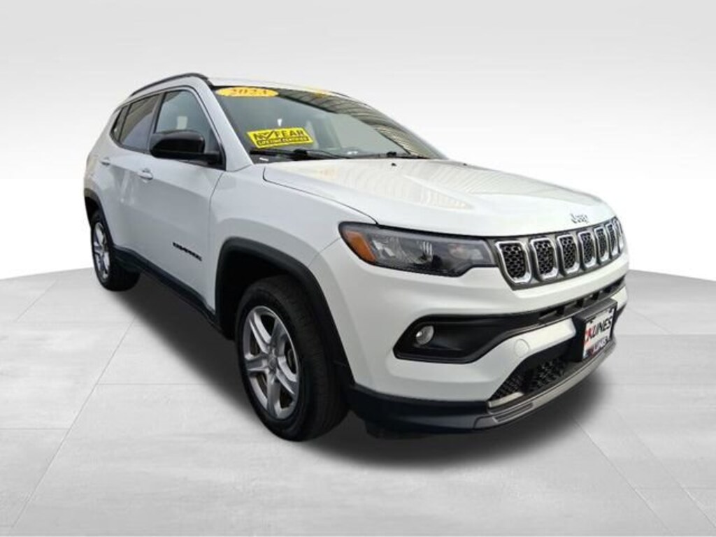 Used 2023 Jeep Compass Latitude SUV