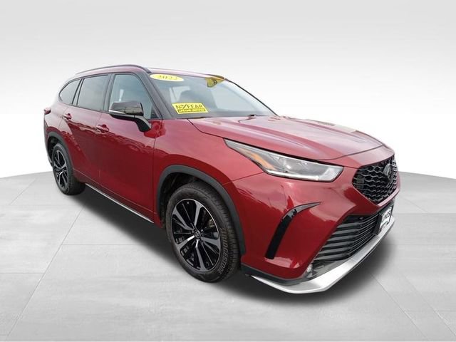 2022 Toyota Highlander XSE photo 2