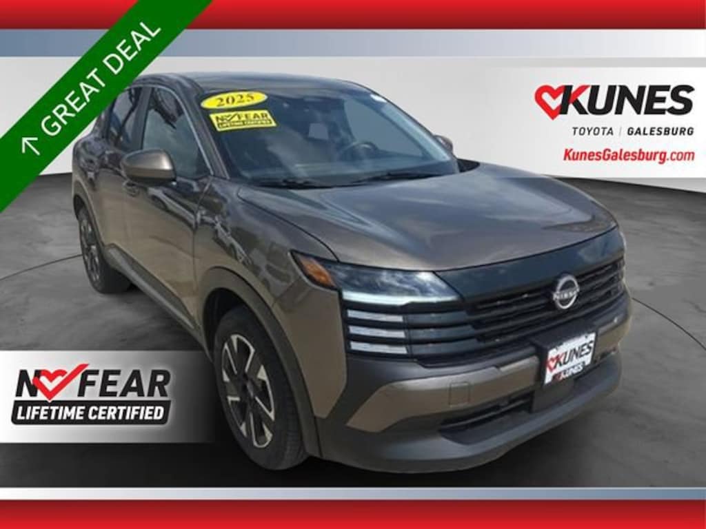 Used 2025 Nissan Kicks SV SUV