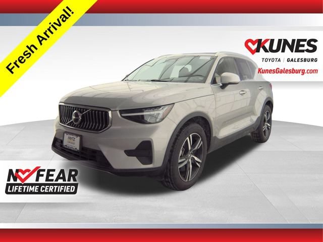 2024 Volvo XC40 B5 Core Bright AWD's photo