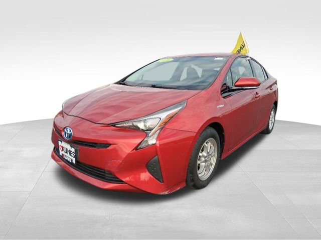 2016 Toyota Prius Four photo 2