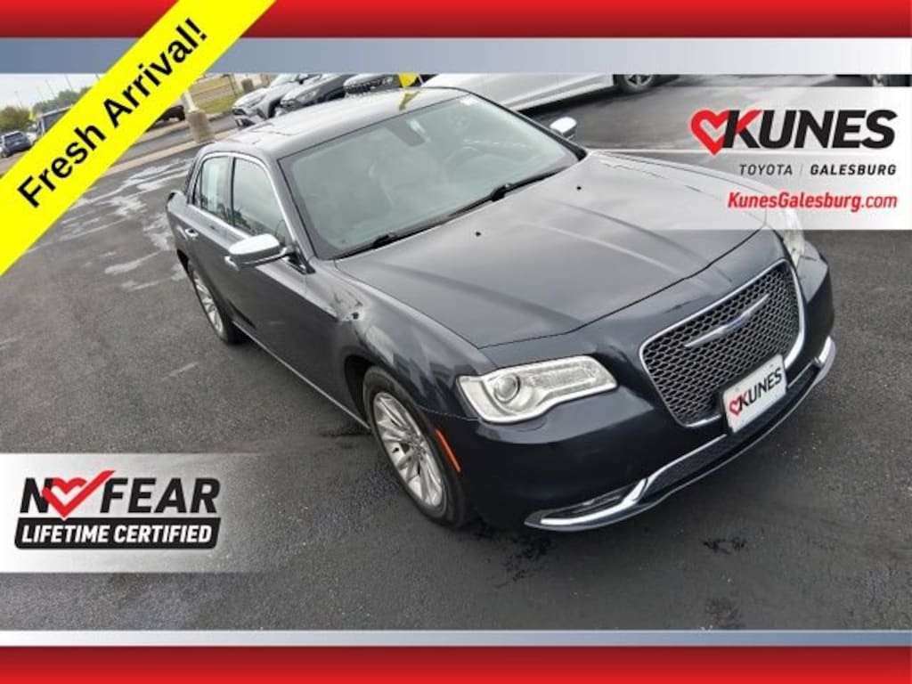 Used 2017 Chrysler 300C Base Sedan