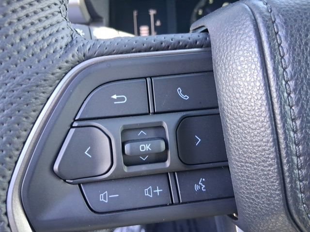 2025 Toyota Tacoma SR5 - Photo 16