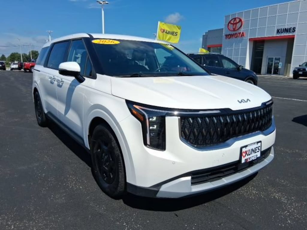 Used 2026 Kia Carnival LXS Van Passenger Van