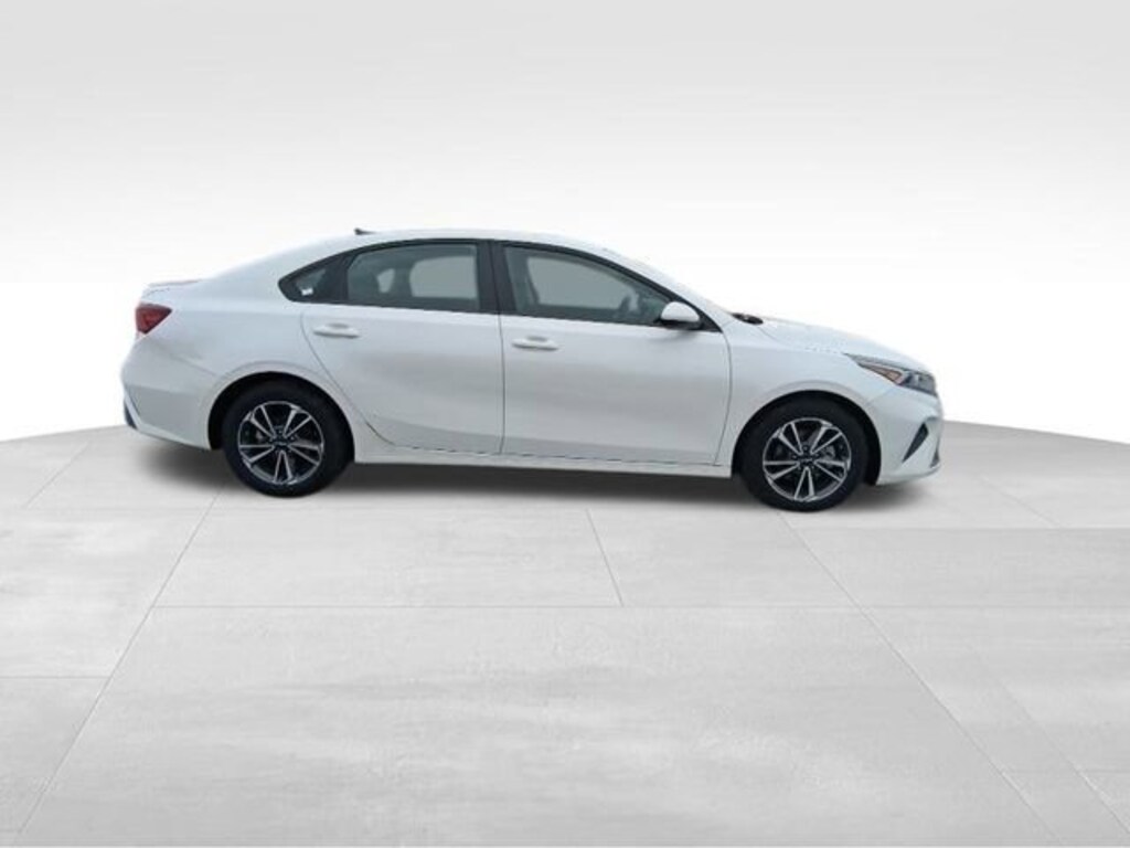 Used 2024 Kia Forte LXS Sedan