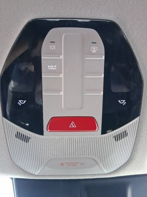 2025 Kia K4 LXS - Photo 29